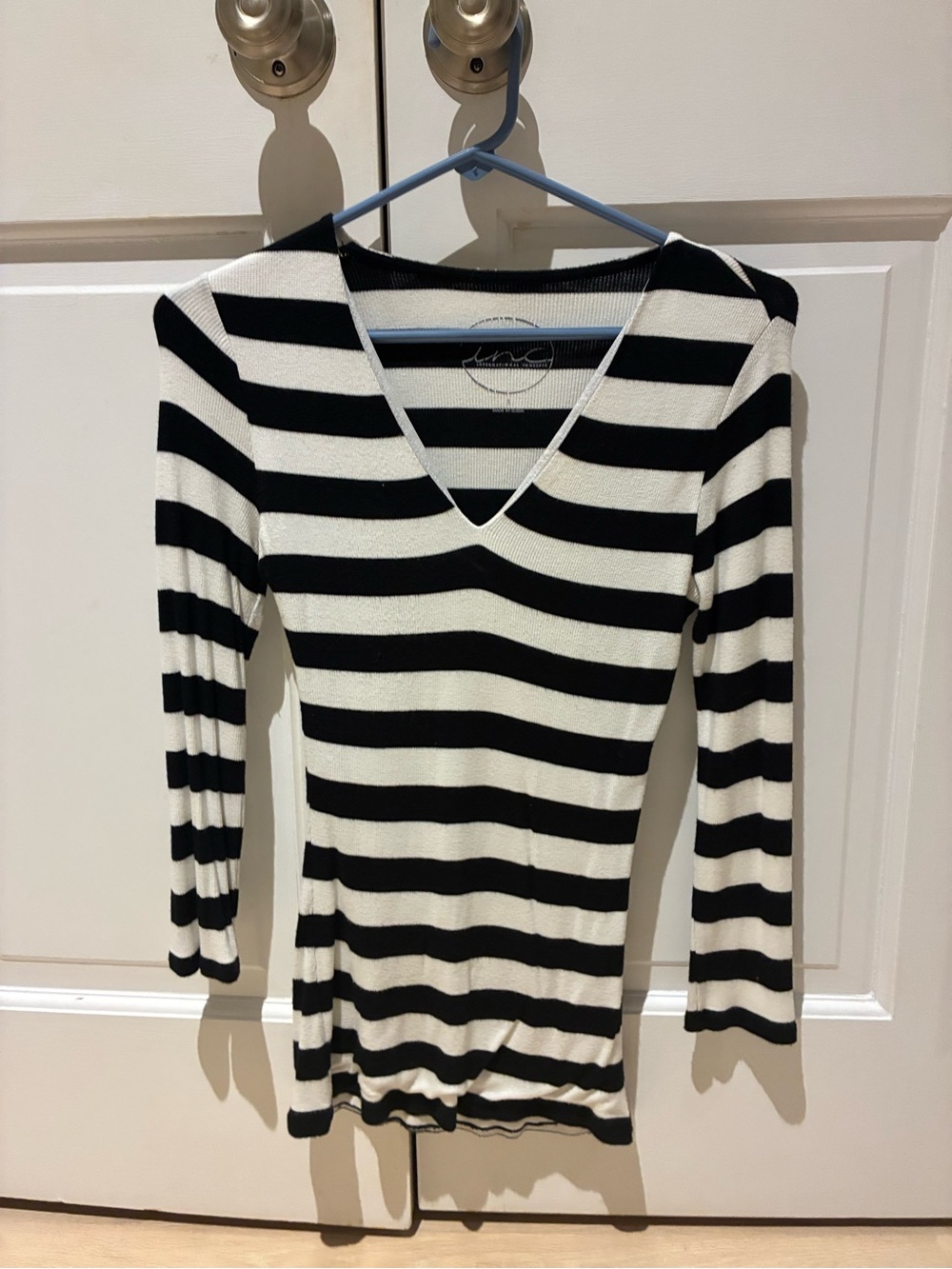 INC International Concepts Black and White Striped V‑Neck Long Sleeve Top